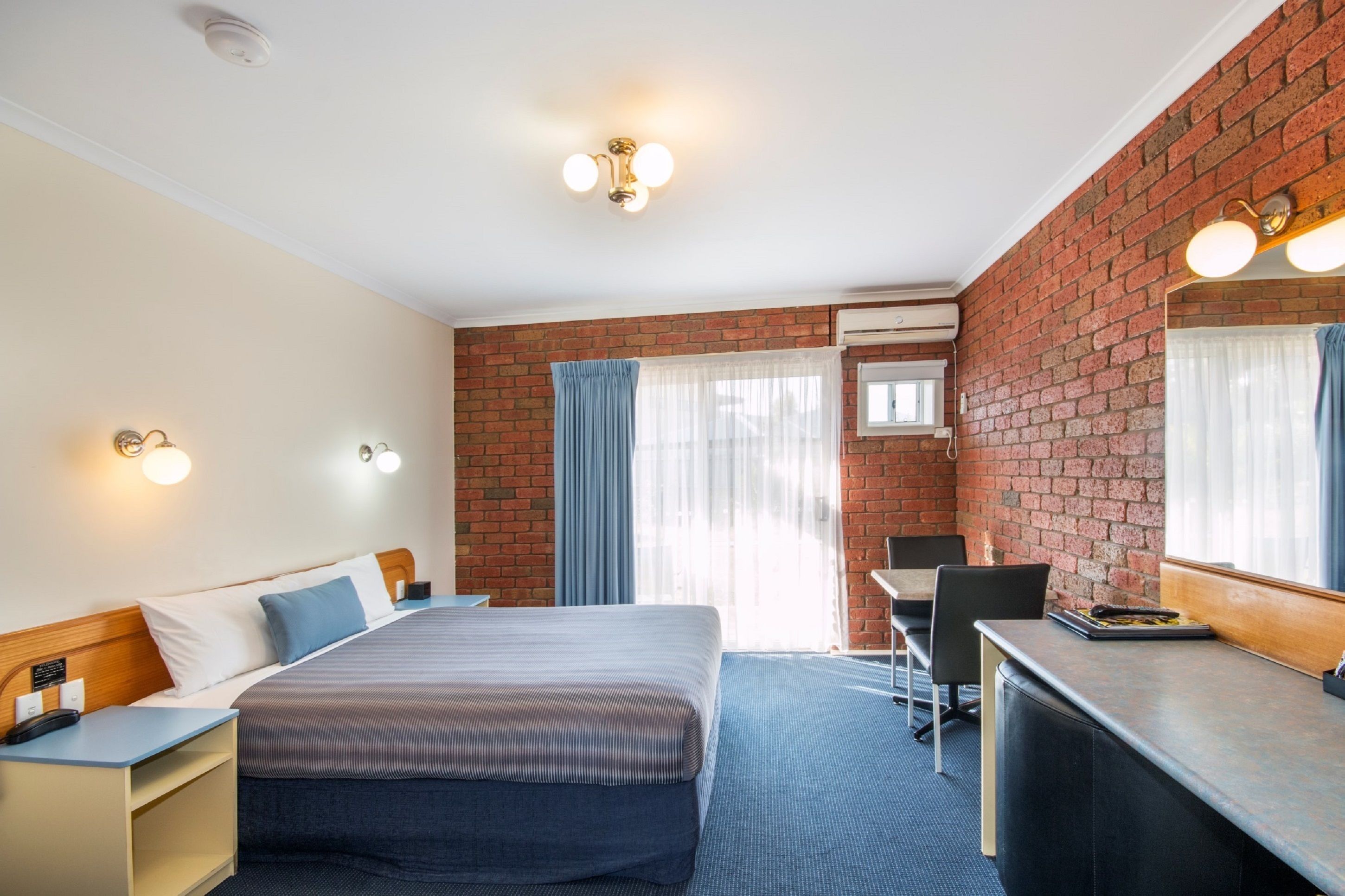 Torquay Tropicana Motel