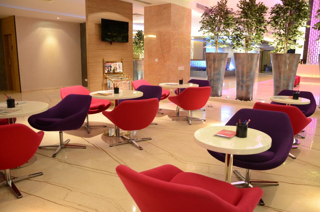 E Hotel