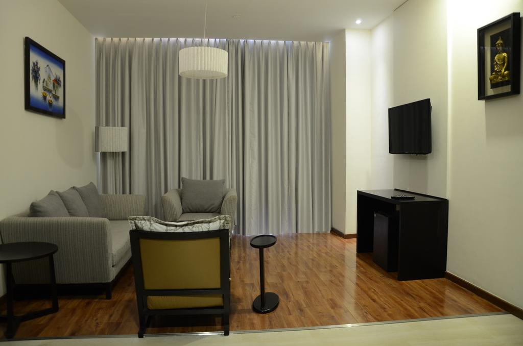 E Hotel