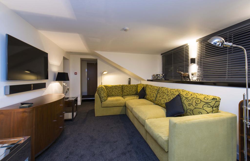 Mayfield Hotel