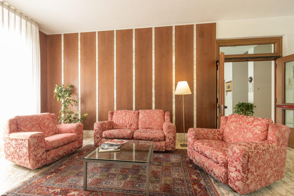 Hotel Roma