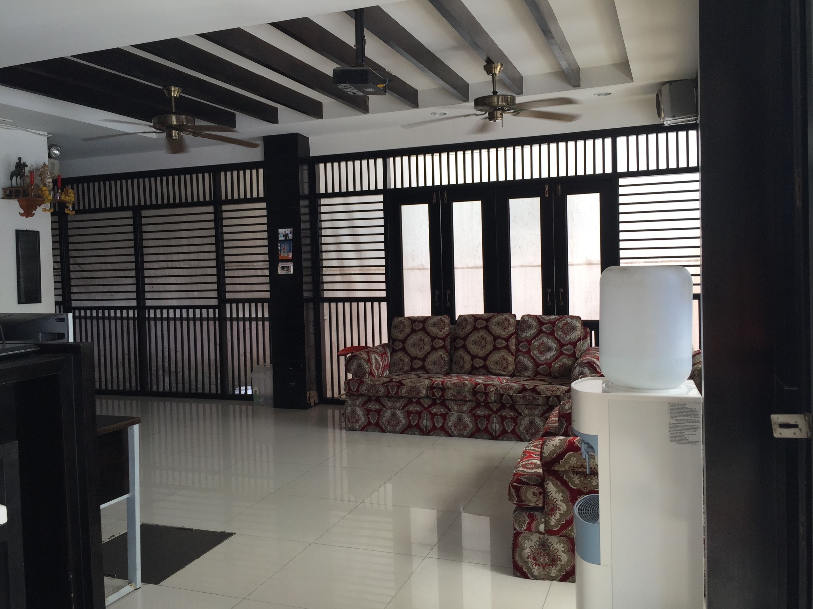 The Bird Cage Patong Guesthouse