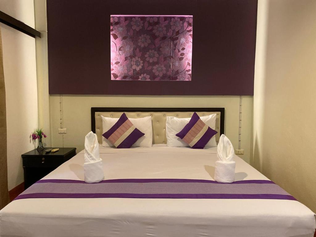 Khaolak Grand City