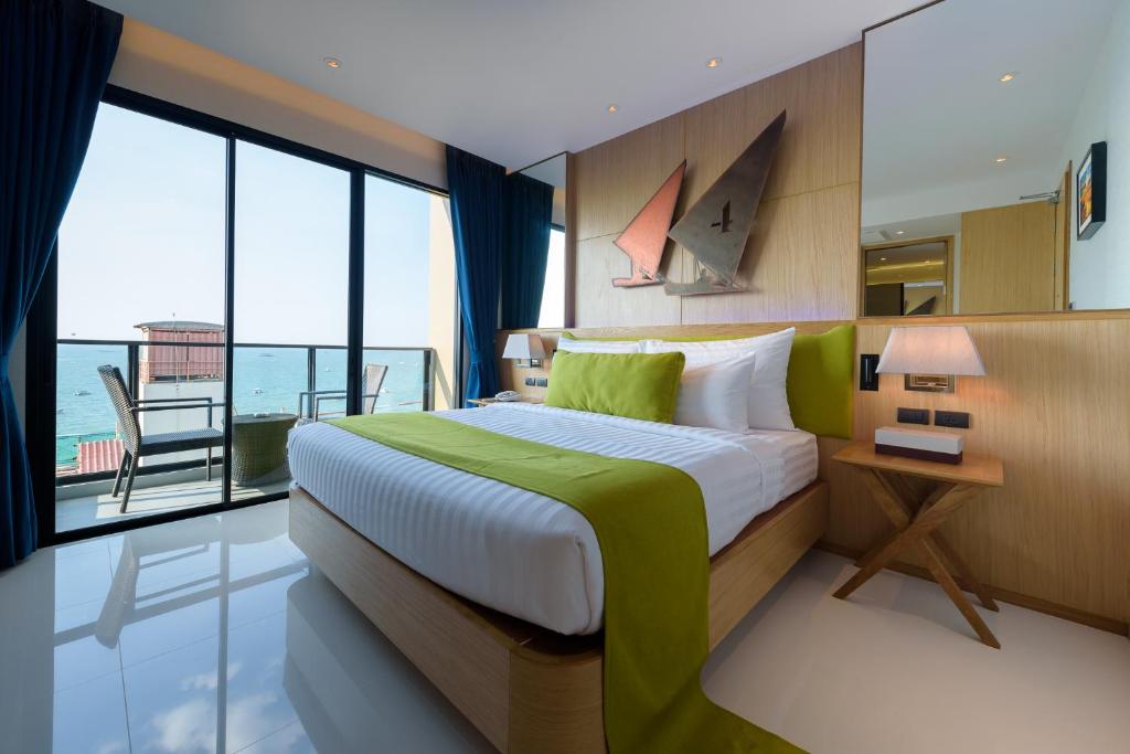 Deep Blue Z10 Pattaya