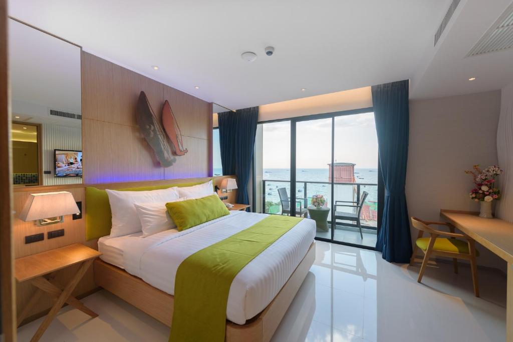 Deep Blue Z10 Pattaya
