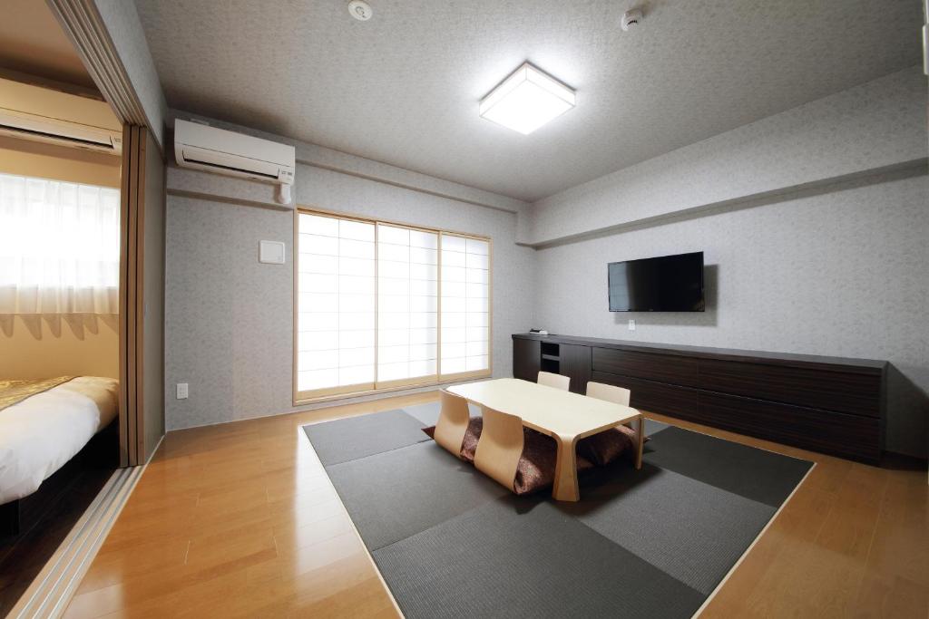 Sarasa Hotel Shinsaibashi
