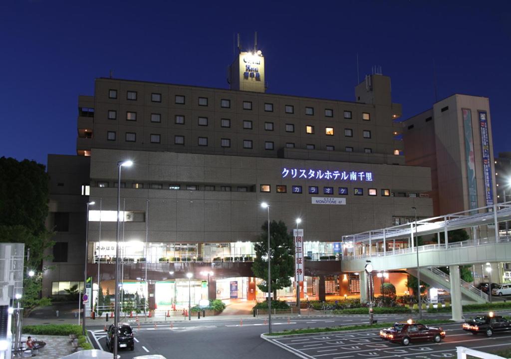 Minami Senri Crystal Hotel