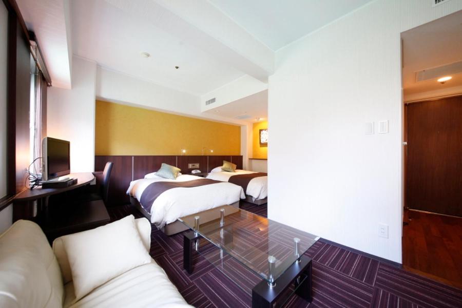 Central Hotel Yokosuka