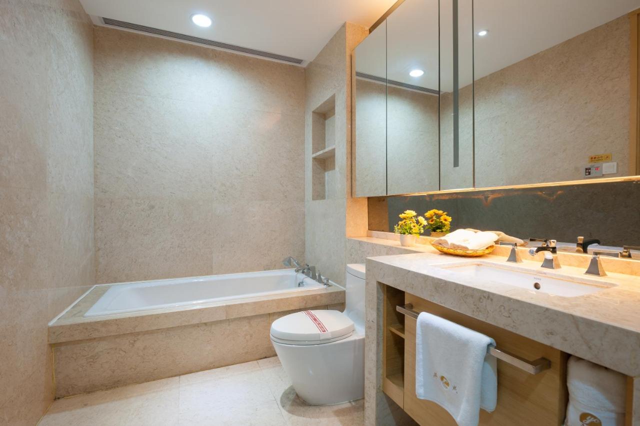 Yicheng Pazhou Poly World Trade Centre Apartment