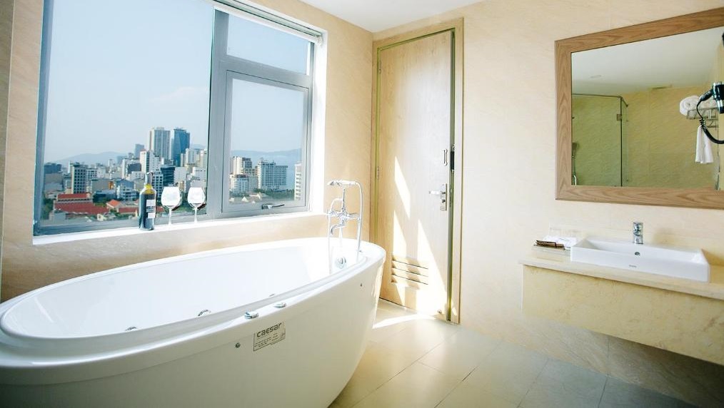 Lavencos Hotel DaNang - Khach san Lavencos Da Nang
