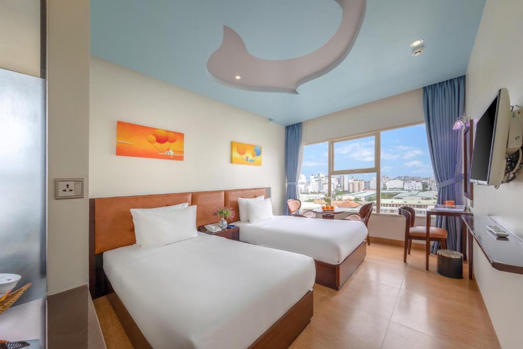 King's Finger Luxury Hotel