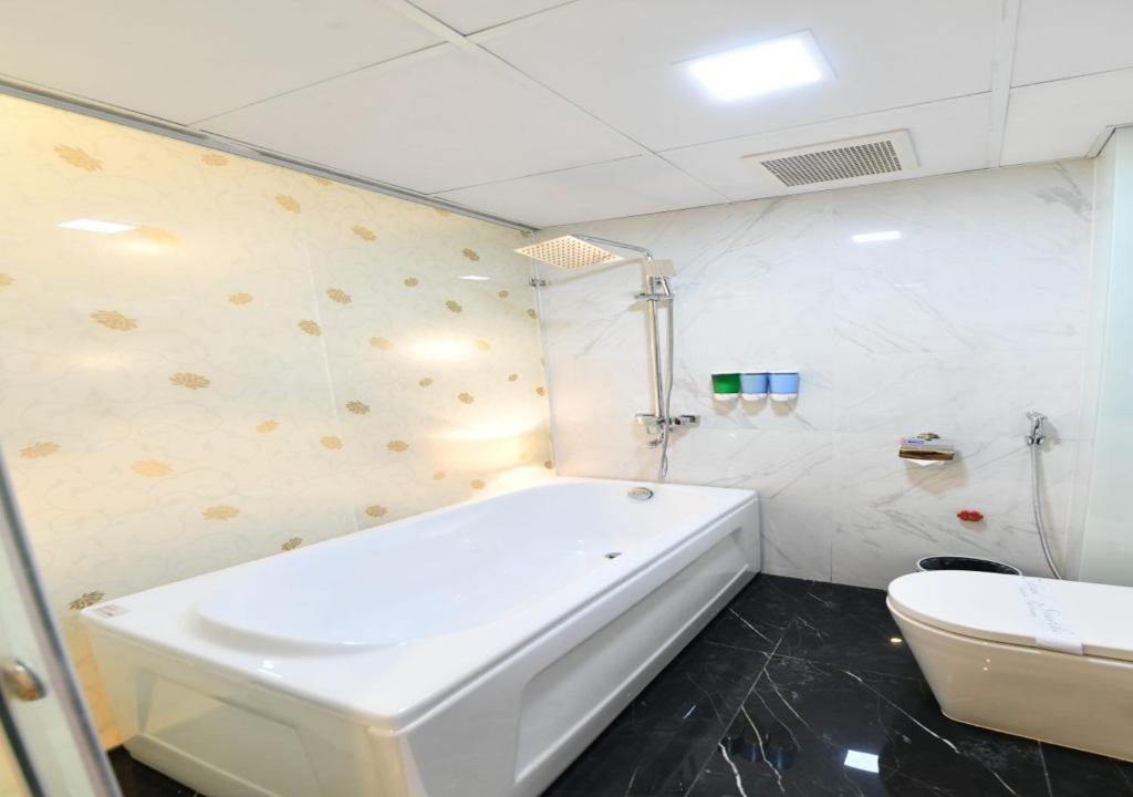 Hanoi Bella Rosa Trendy Hotel