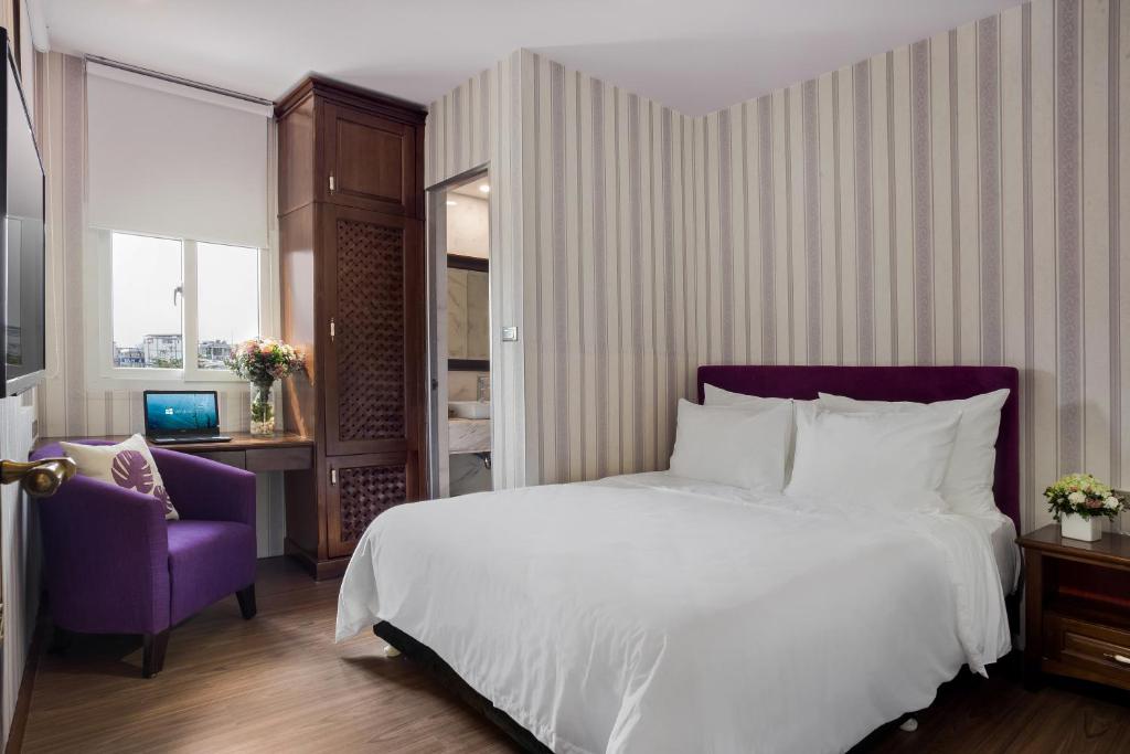 Maro Hotel