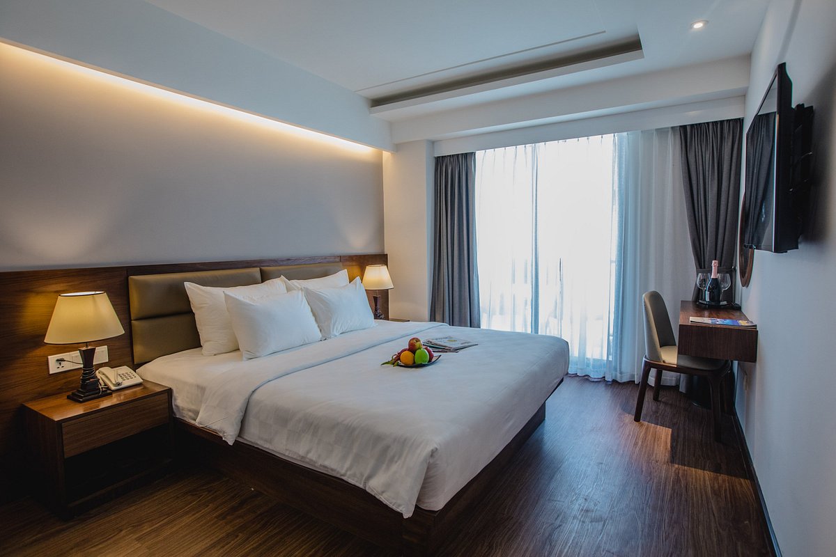 Uptown Hotel