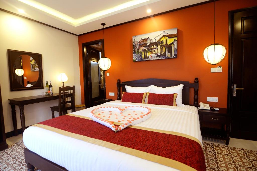 Golden Bell Hoi An Boutique Villa