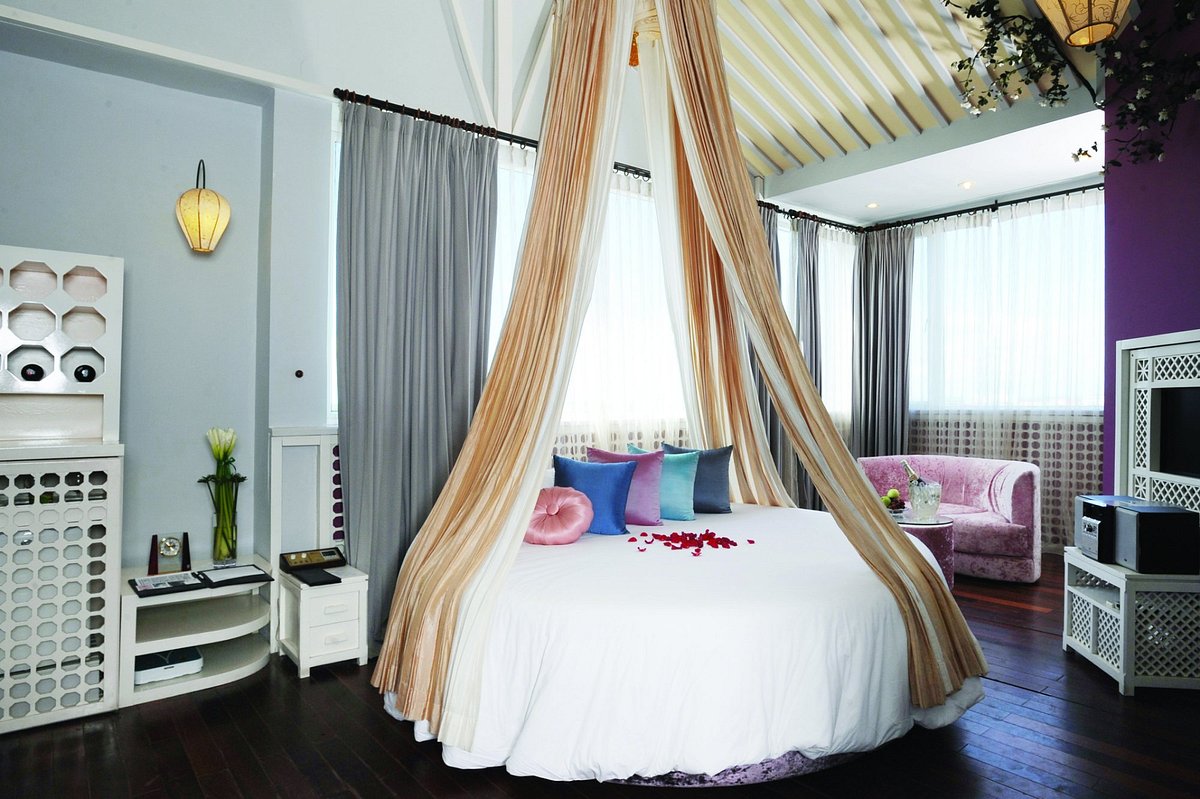 Orchid Hotel