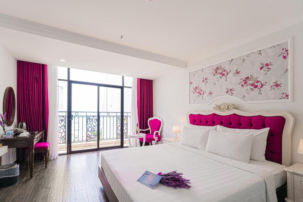 Bonjour Nha Trang Hotel