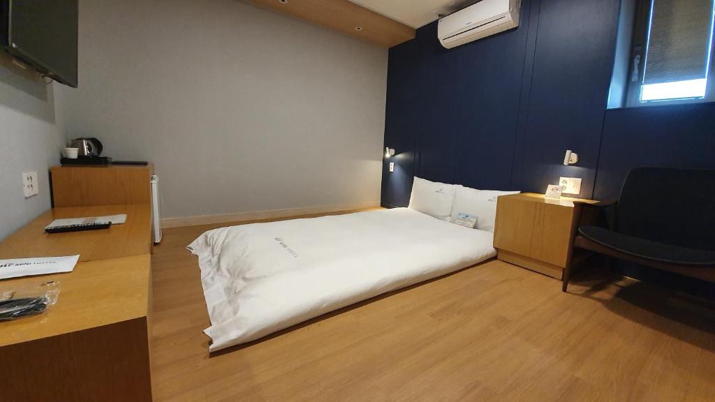 141 Mini Hotel