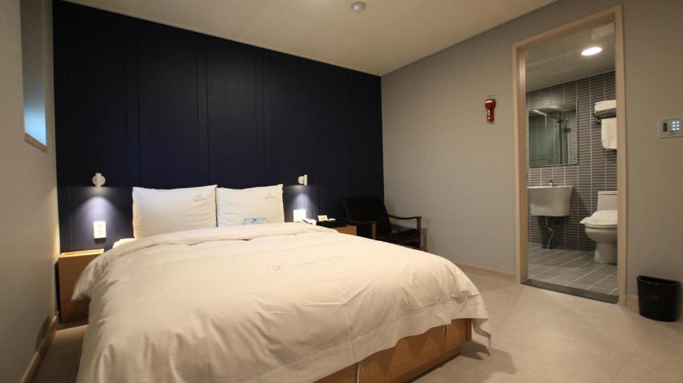 141 Mini Hotel
