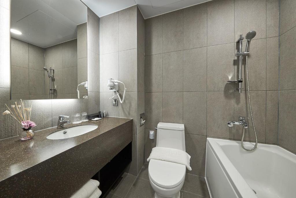 Riviera Incheon Airport Hotel