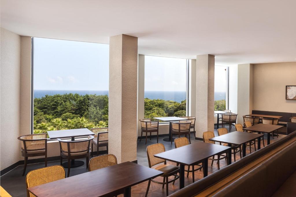 Kensington Resort Jeju Jungmun