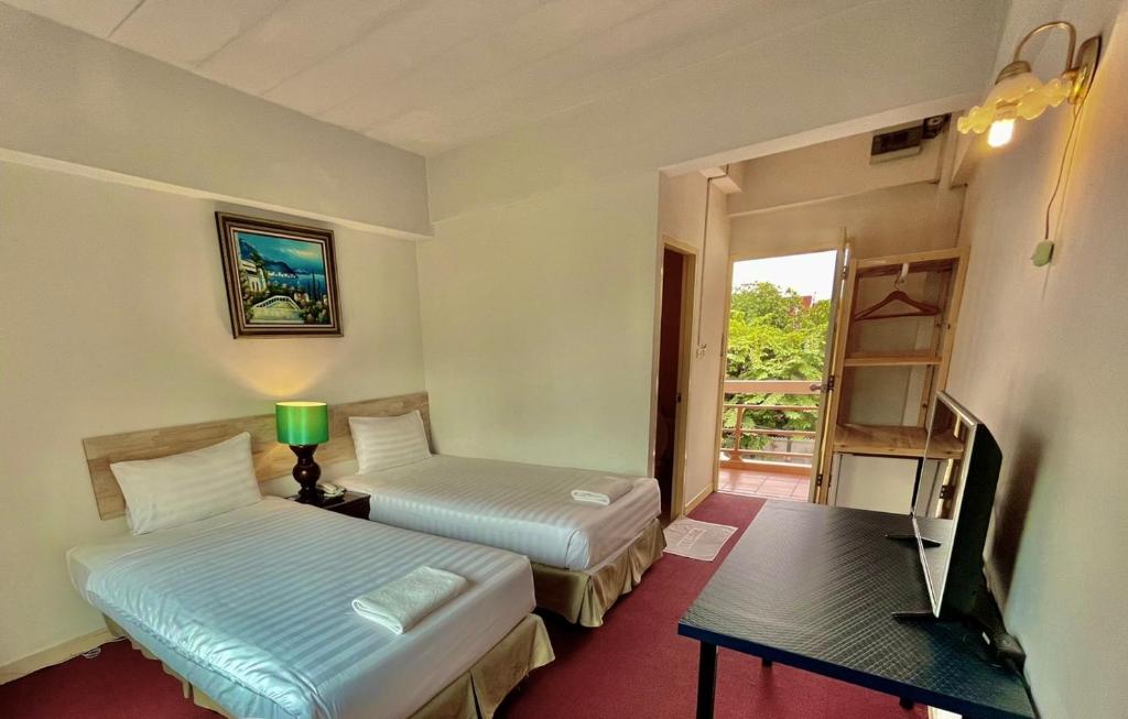 Mango Lagoon Place