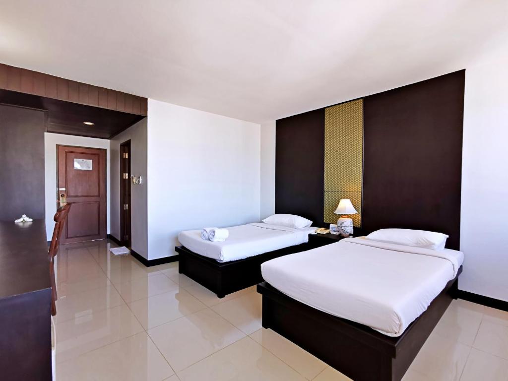 Nana Buri Hotel