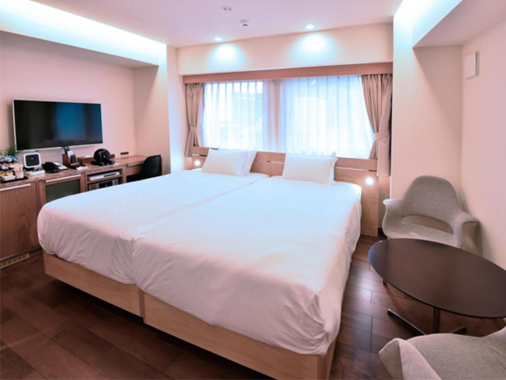 Breath Hotel