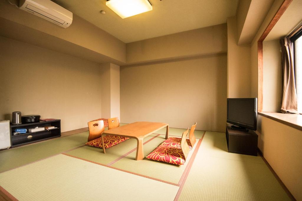 Kyoto Travelers Inn