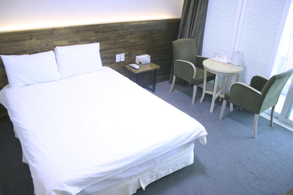 Ocean View Hotel