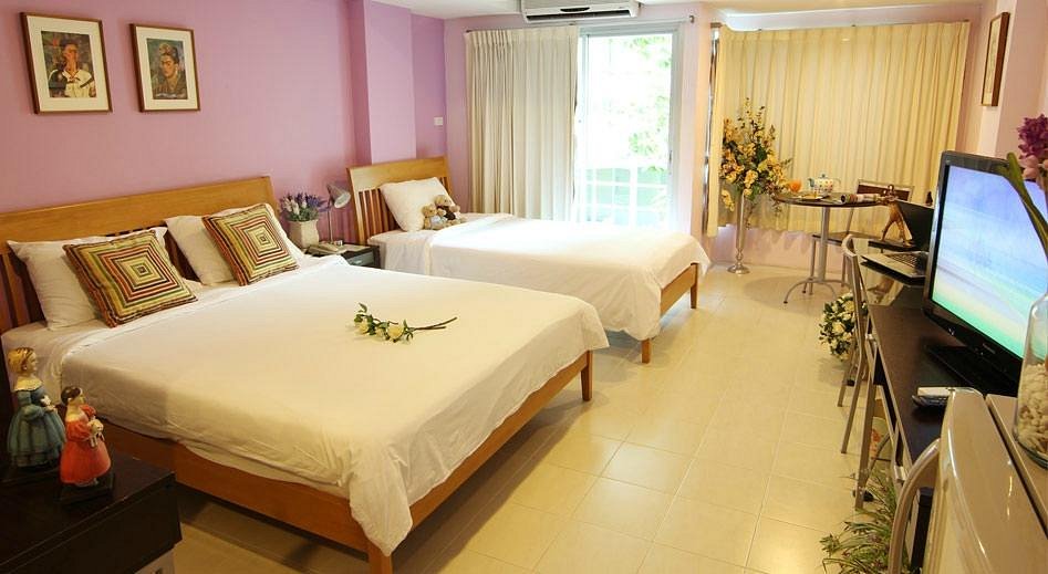 Caza V1 Serviced Apartment