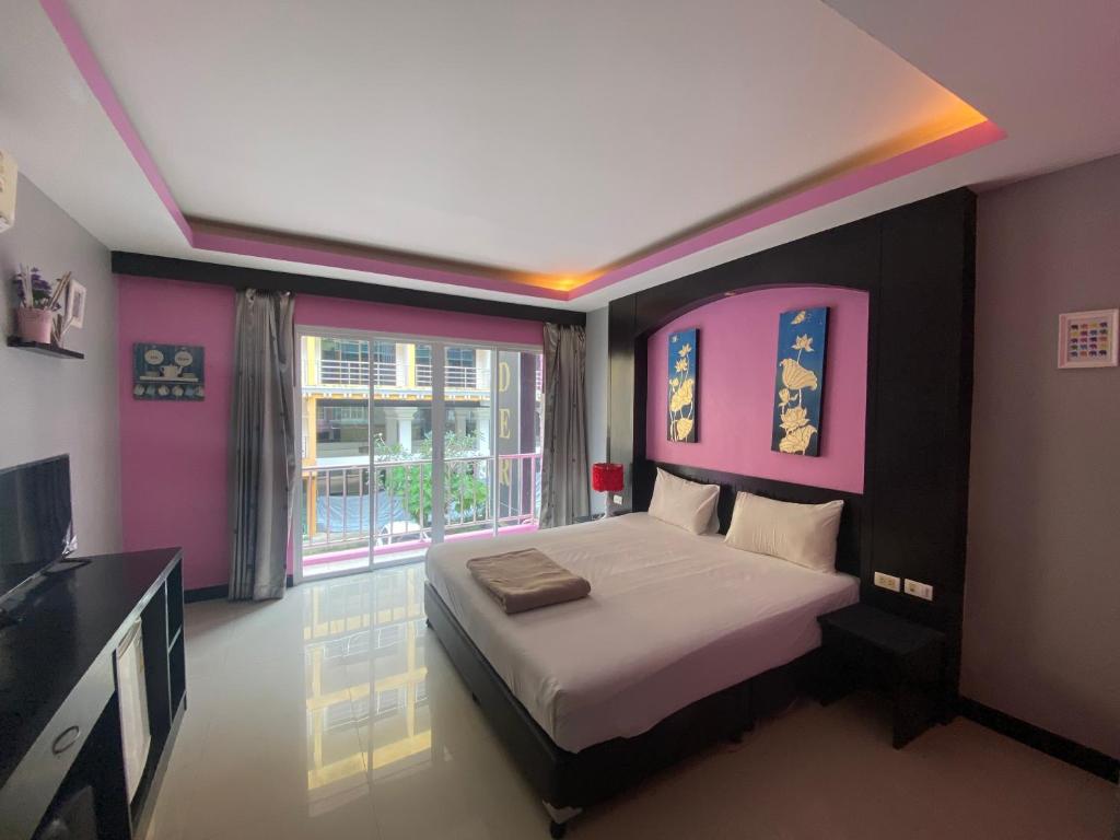 Lavender Hotel