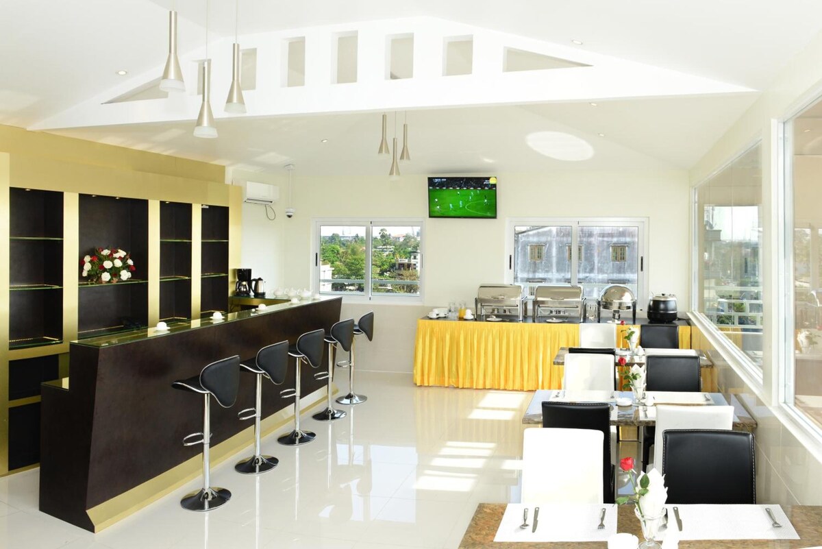 8Day Hotel