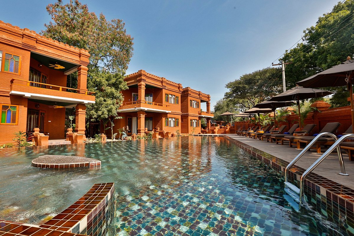 Ananta Bagan Hotel