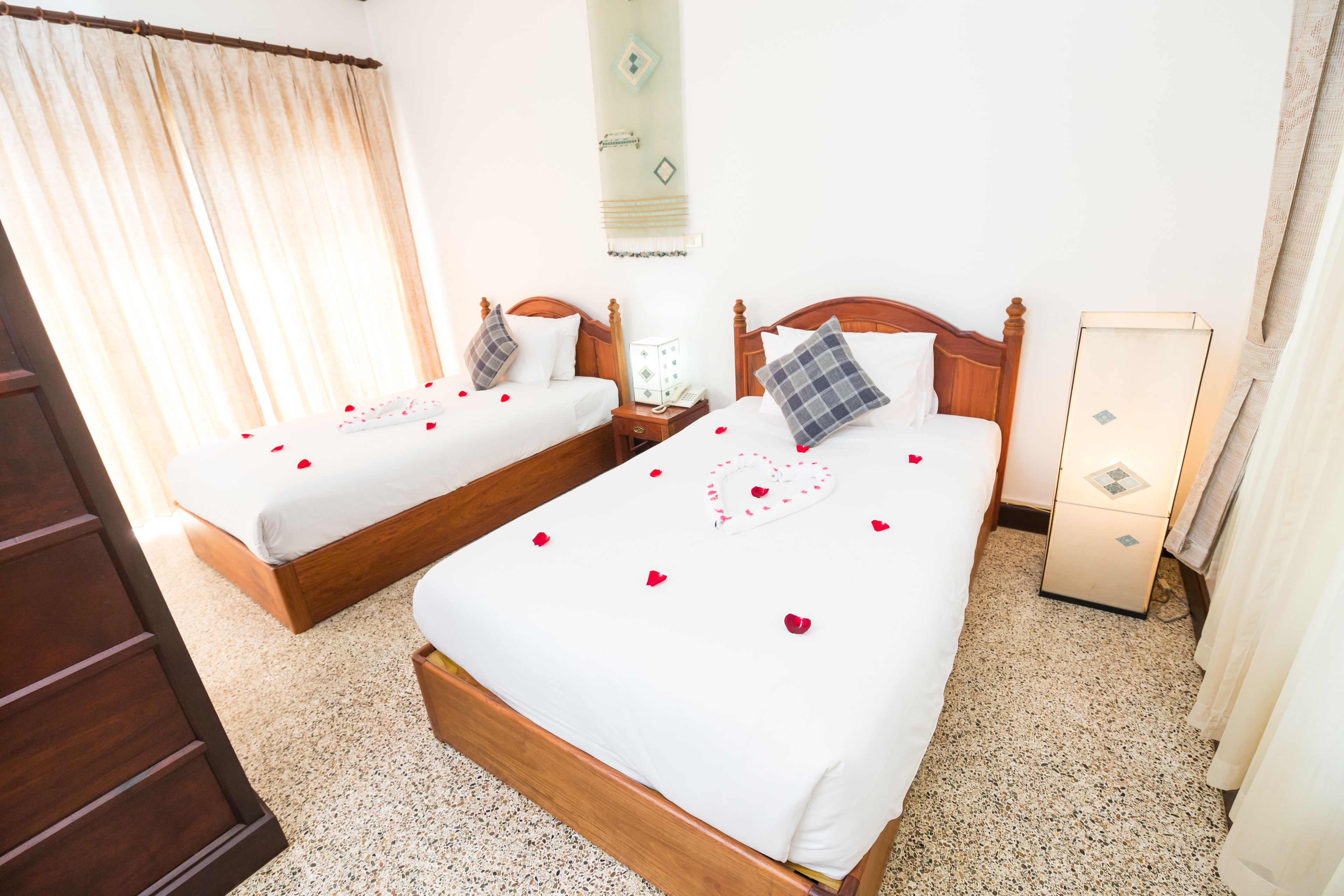 Ang Thong Hotel