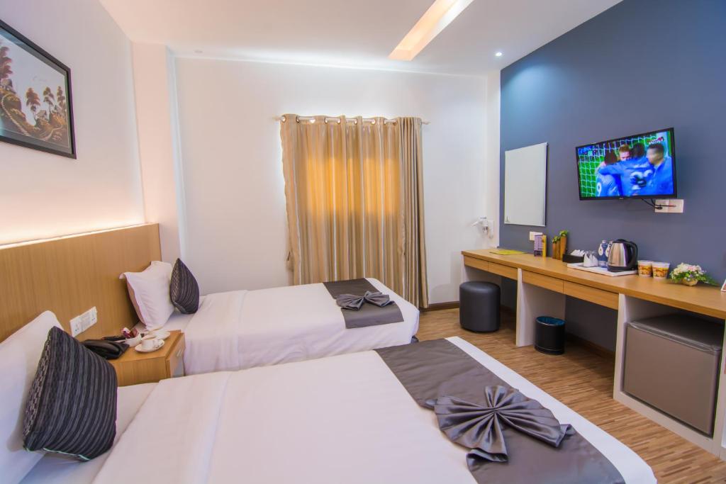 Botahtaung Hotel