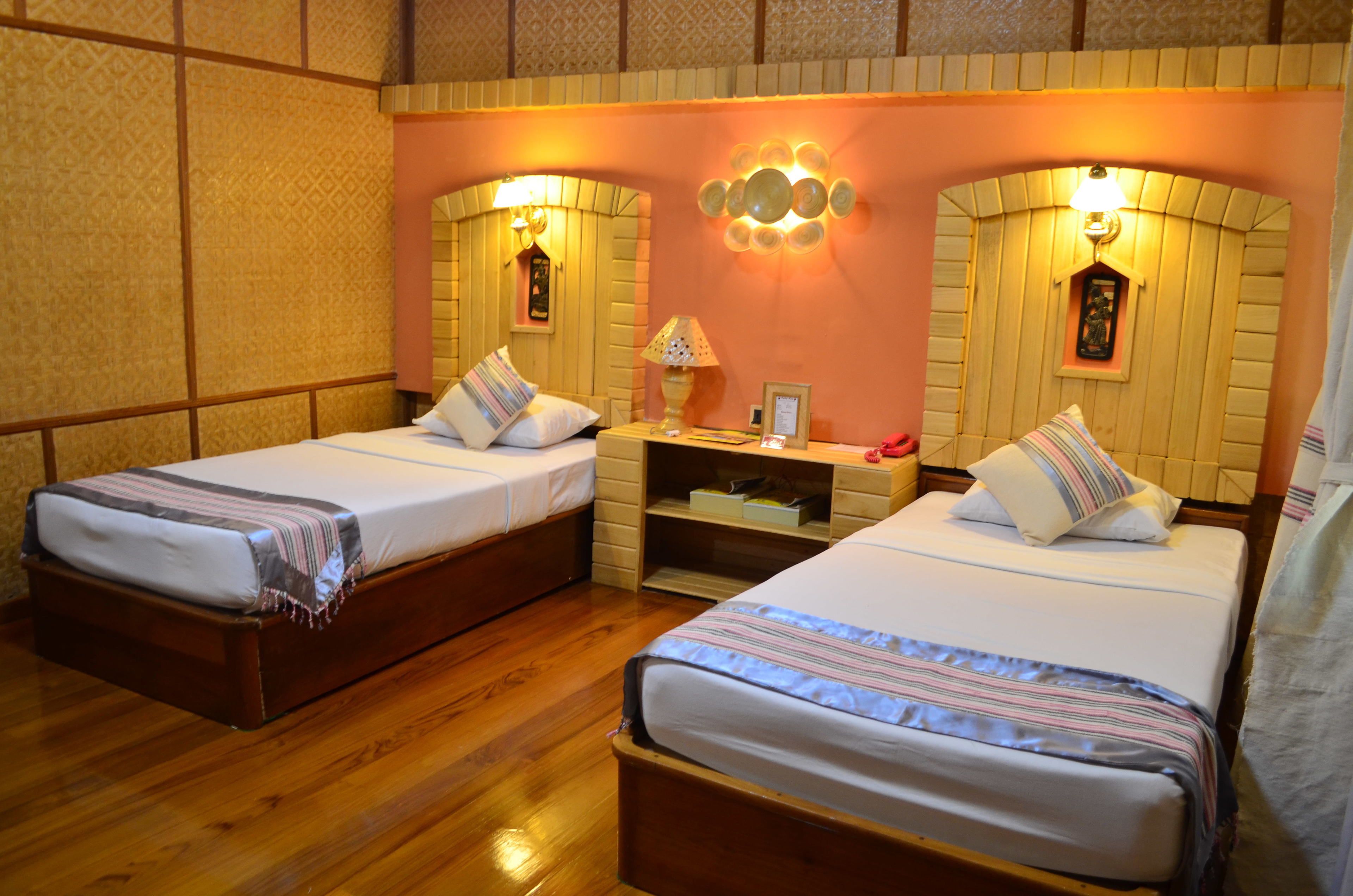 Kaday Aung Hotel