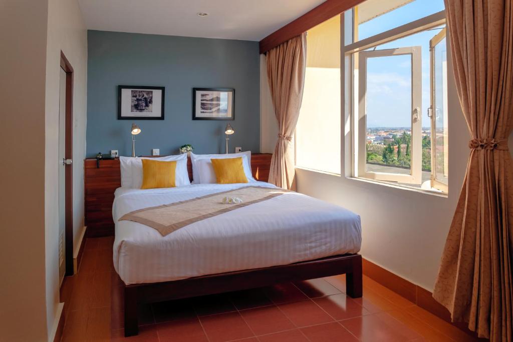Pakse Hotel & Restaurant