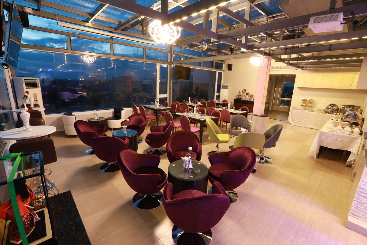 Rose Palace Hotel