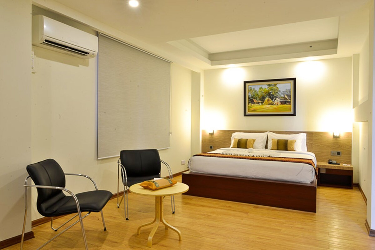 Serene Valley Hotel