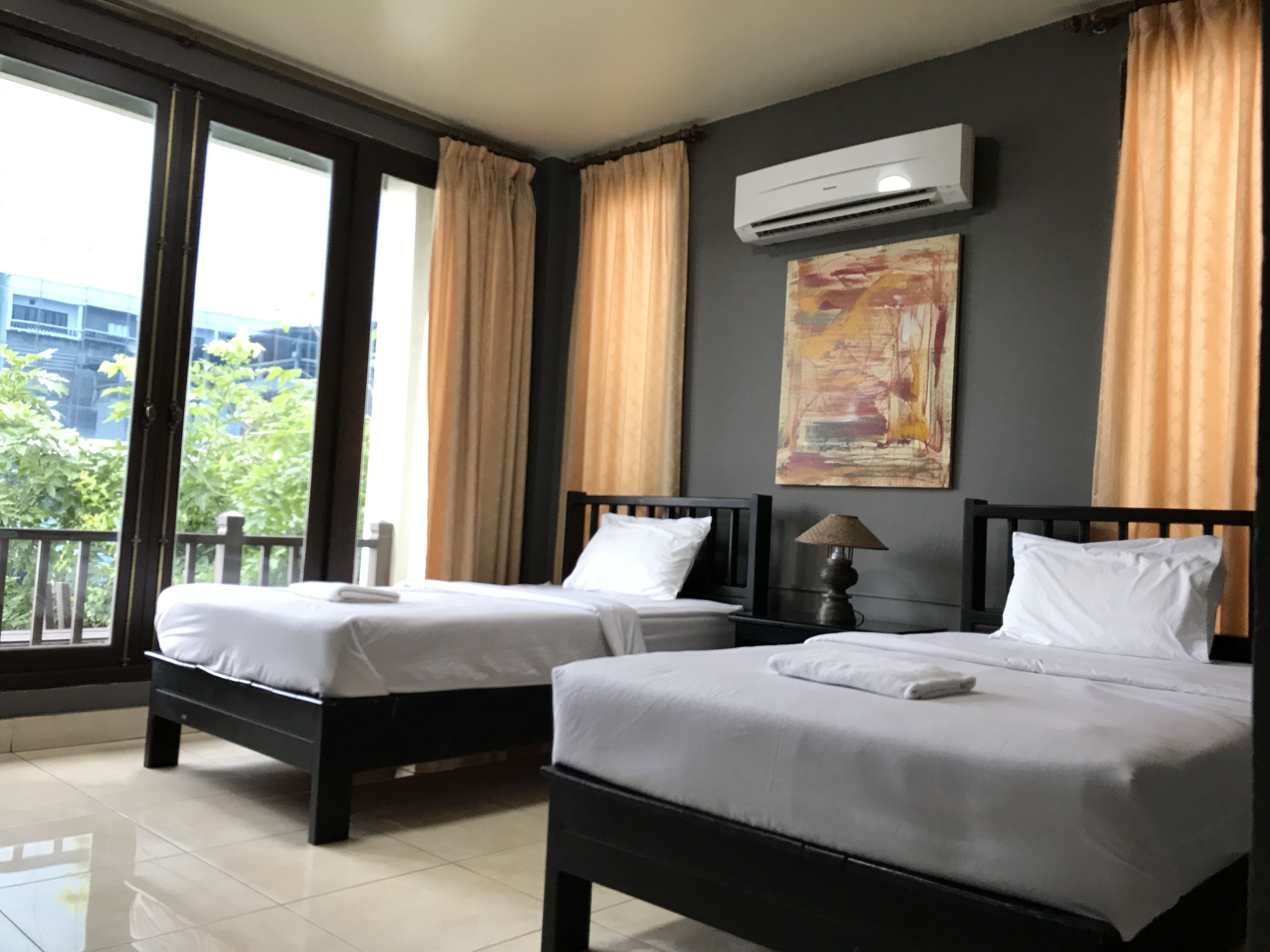 V Hotel