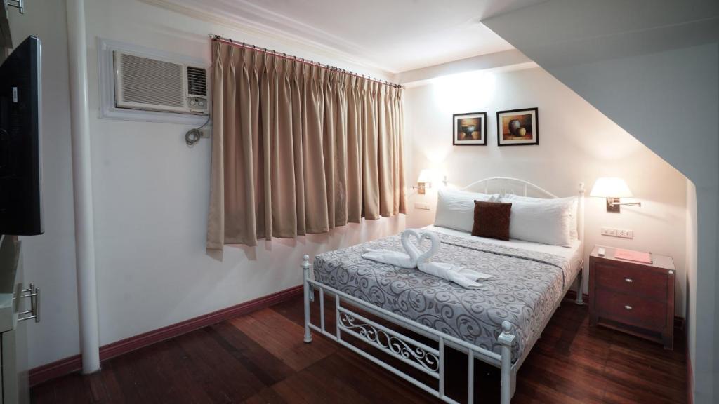 1775 Adriatico Suites