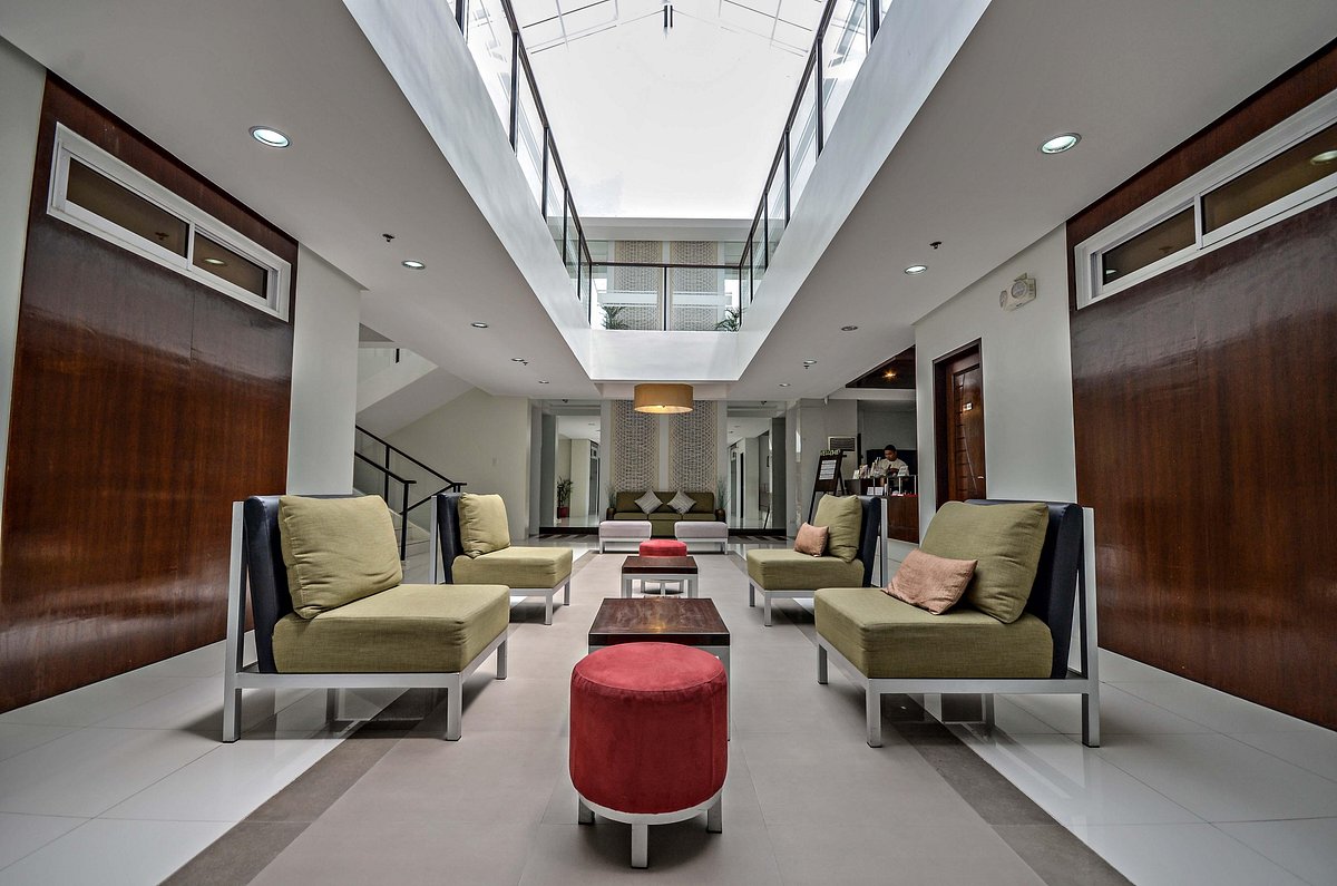 Empire Suites Hotel