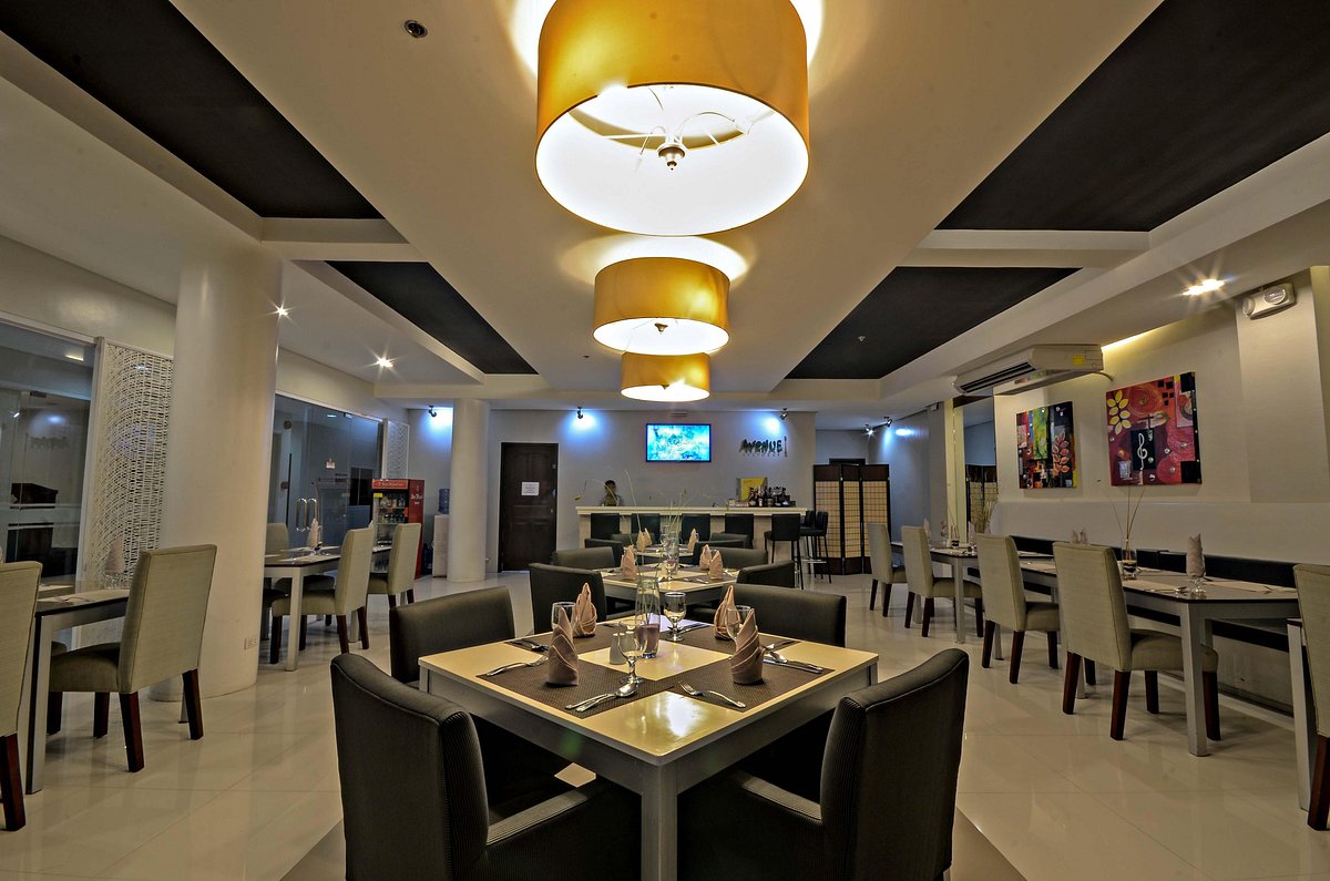 Empire Suites Hotel