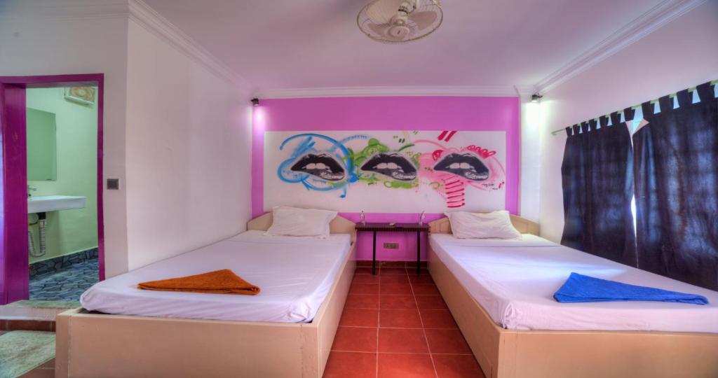 Funky Flashpacker Hostel - Adults Only