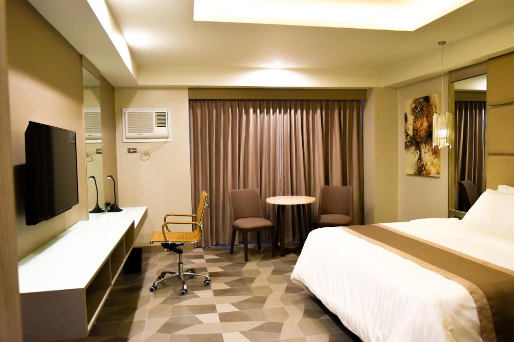 Zuri Hotel