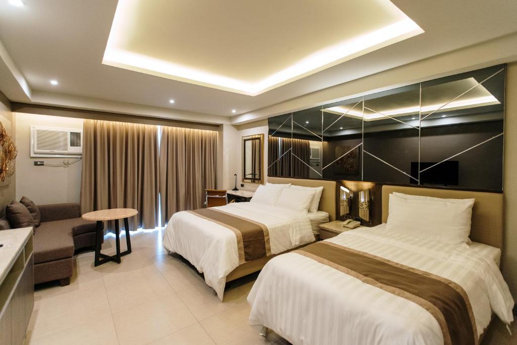 Zuri Hotel