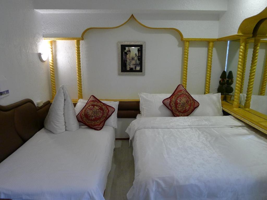 Aloha Hotel