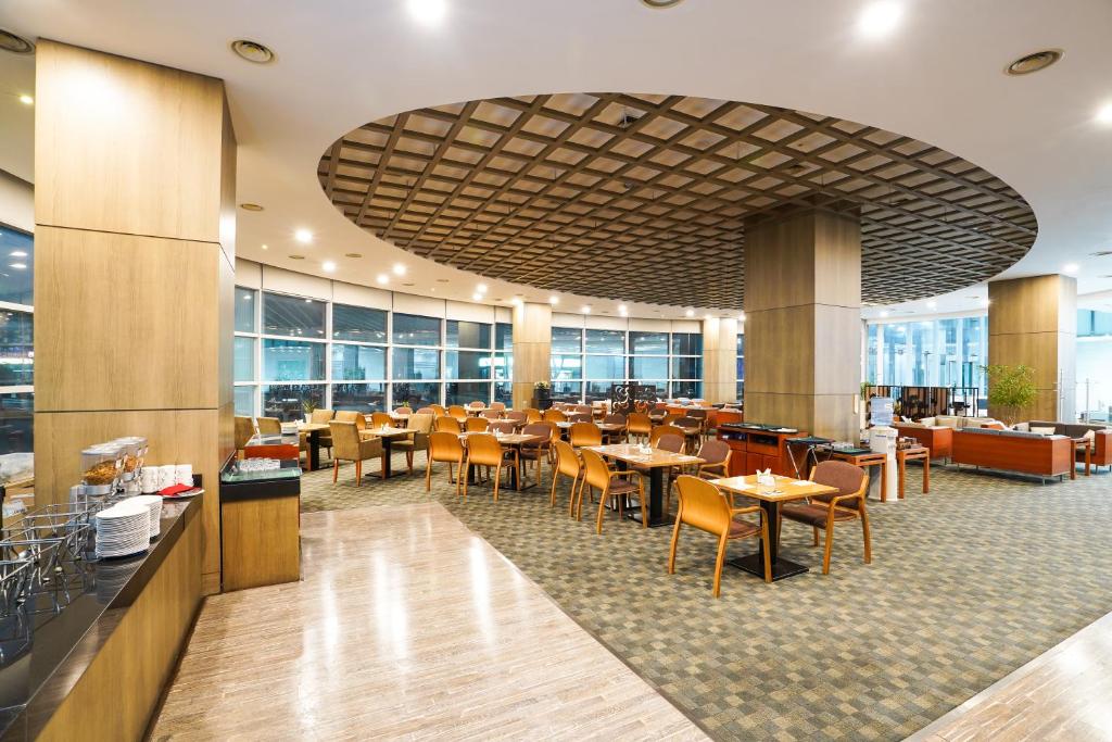 Gumi Century Hotel