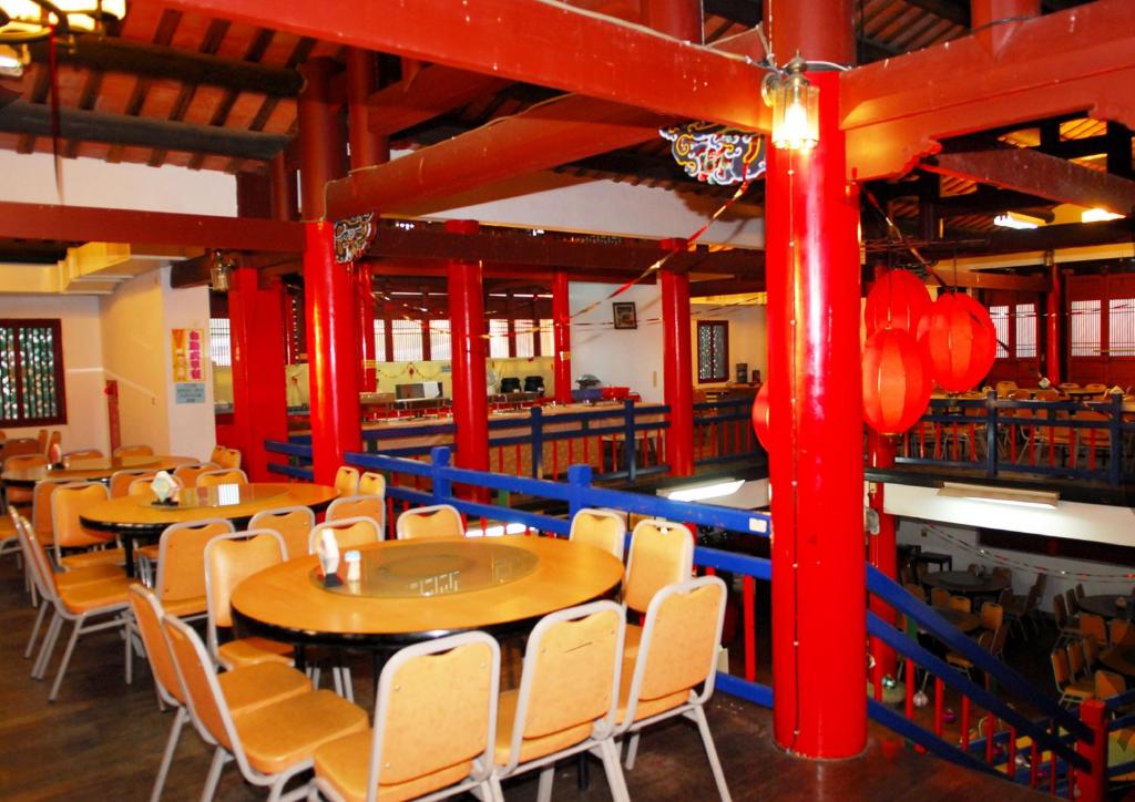 Kenting Youth Activity Center